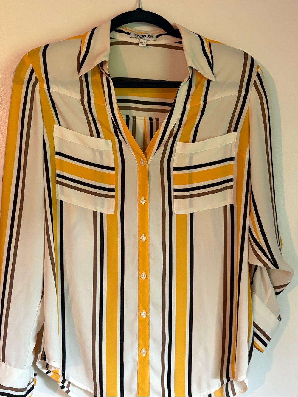 Express Slim Fit Portofino Shirt. White, yellow and Black Accents- size Medium